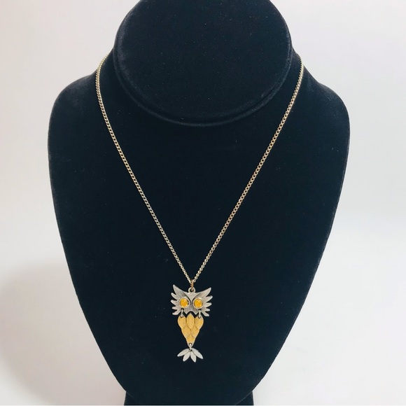 Vintage Moving Gold & Silver Tone Metal Owl Necklace - Picture 5 of 10